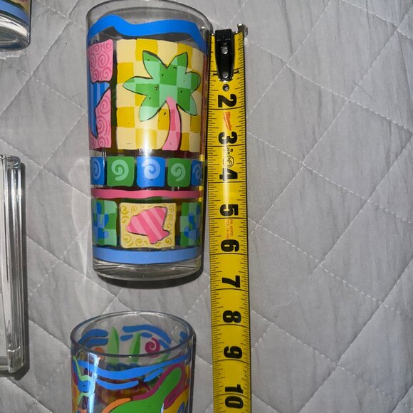 Vintage 1990s Nautical Fish Motif Acrylic Tumblers, Set of 10 with pitcher - Picture 5 of 5